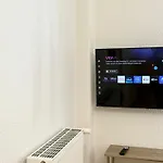 Sehr Zentrale Wohnung Fuer Bis Zu 6 Gaeste - Nah Gelegen Zum Kurfuerstendamm, Potsdamer Platz Und Kreuzberg In 10 Minuten