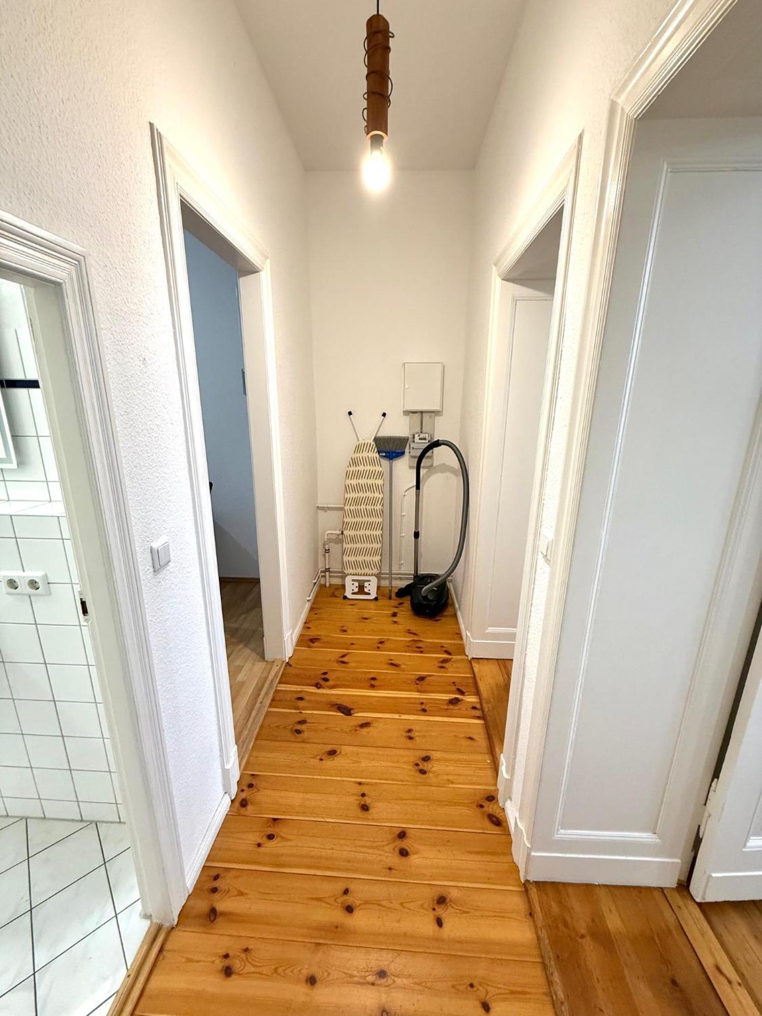 Appartement Sehr Zentrale Wohnung Fuer Bis Zu 6 Gaeste - Nah Gelegen Zum Kurfuerstendamm, Potsdamer Platz Und Kreuzberg In 10 Minuten Berlijn